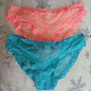 Victoria's Secret Cheekini Lace set